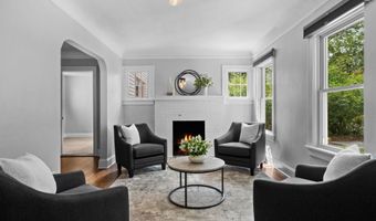 2050 Camelot Rd, Ann Arbor, MI 48104