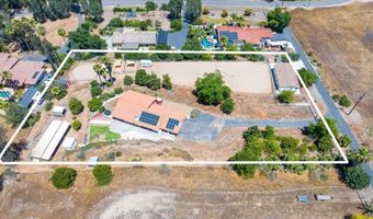 2605 Kauana Loa Dr, Escondido, CA 92029