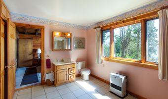 915 Fiske Rd, Alburgh, VT 05440