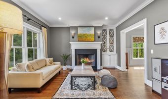 71 West Ave, Darien, CT 06820