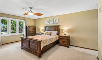 815 S Salem Ave, Arlington Heights, IL 60005