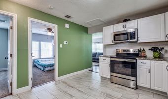 201 E Davis Ave, Alvarado, TX 76009