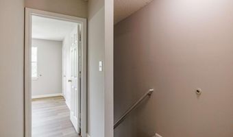 100 Woodstone 12, Athens, GA 30605