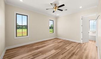 4 TRADITION None, Alexandria, LA 71303