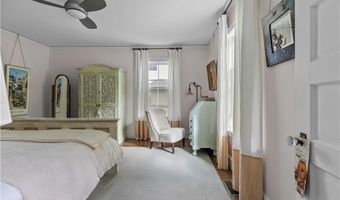 43 Sherman St, Newport, RI 02840
