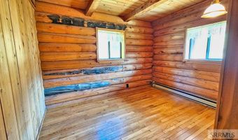 53 Runnin Bear Rd, Carmen, ID 83462