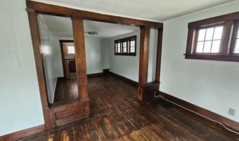 608 S Main St, Auburn, IN 46706