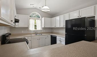 8 Star Magnolia Dr, Beaufort, SC 29907