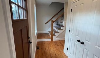 16 George St, Warwick, RI 02888