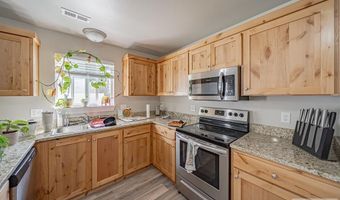 2001 Lawrence Ln 1004, Blackfoot, ID 83221