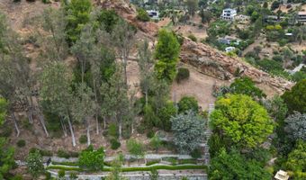 1561 Lookout Dr, Agoura Hills, CA 91301