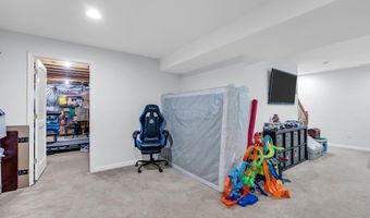 18 Foxmoor Ln, Bayville, NJ 08721