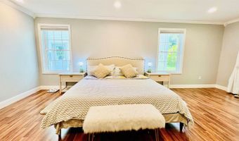 40 Ellis Ct, Bangor, ME 04401