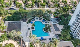 21205 Yacht Club Dr 204, Aventura, FL 33180