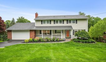 27 E Gate Rd, Danbury, CT 06811