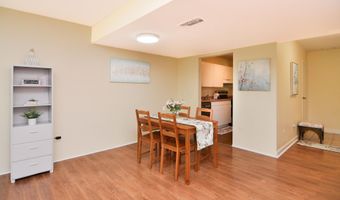 609 Watersedge Dr, Ann Arbor, MI 48105