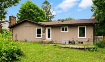 29 Pilgrim Cir, Madison, WI 53711