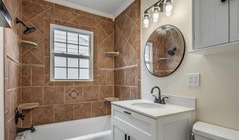 7205 NW 45th St, Bethany, OK 73008