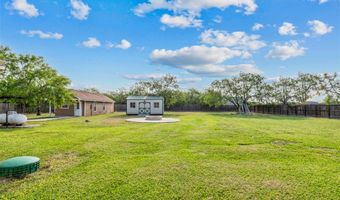 221 Deer Meadows Dr, Alice, TX 78332