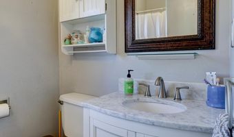 614 E 14th St, Baxter Springs, KS 66713