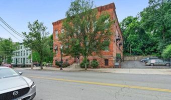 206 N Pearl St 102, Albany, NY 12207