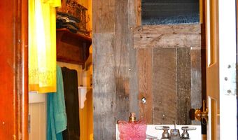 2683 Alta Dr, Alderson, WV 24910