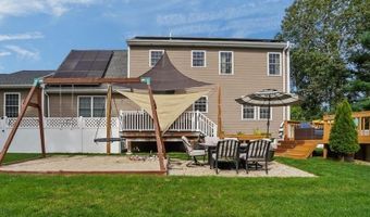 105 Amy Dr, Cranston, RI 02921