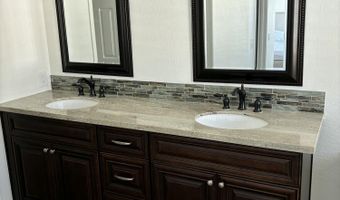 1302 W HONEYSUCKLE Ln, Chandler, AZ 85248