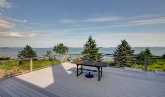 29 Wohoa Bay Dr, Addison, ME 04606