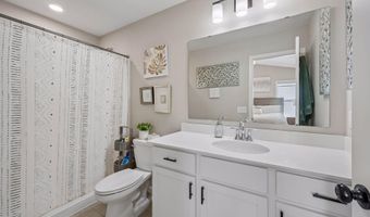 15275 Quintana Ct NW, Anoka, MN 55303