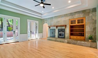1362 Manzanita Ct, Santa Rosa, CA 95404