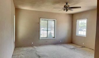809 S Roselawn Ave, Artesia, NM 88210