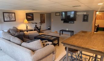 136 Rohr St, Arnolds Park, IA 51331