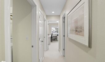 3851 Lincoln Ellsworth Ct #43B, Anchorage, AK 99517
