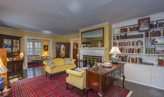 1822 Brevard Pl, Camden, SC 29020