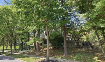 1701 SARATOGA Ct, Allentown, PA 18104