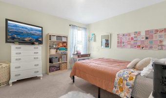 20 Thoreau Dr, Ashville, OH 43103