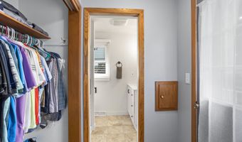 1416 S MATTHIAS St, Appleton, WI 54915