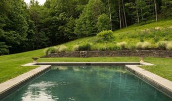 516 County Route 11, Ancram, NY 12502