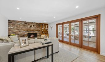 10933 Sunray Pl, La Mesa, CA 91941