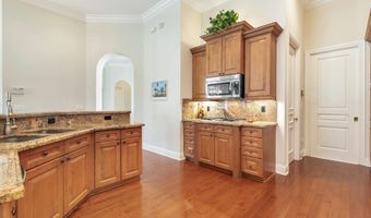 594 N Country Club Dr, Atlantis, FL 33462