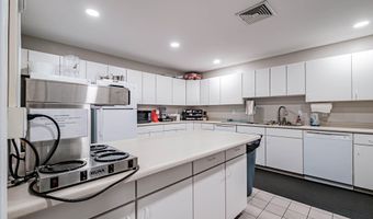 2 Windsor Dr, Alfred, ME 04002