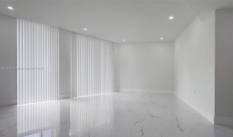 3301 N Country Club Dr 502, Aventura, FL 33180