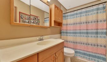 420 Renee Dr, Andover, KS 67002