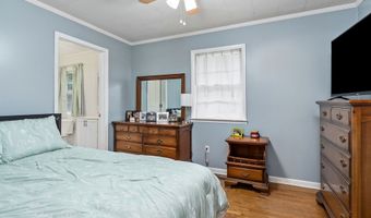 121 Pat Carr Ln, Alpine, TN 38543