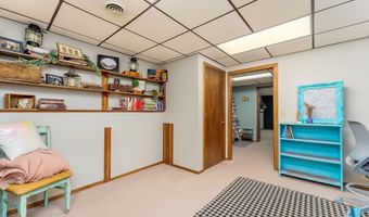 609 S Splitrock Blvd, Brandon, SD 57005