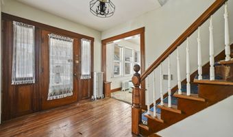 533 Wayne St, Bridgeport, CT 06606