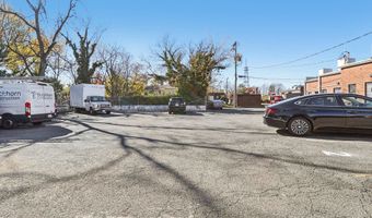 5054 LANGSTON Blvd, Arlington, VA 22207