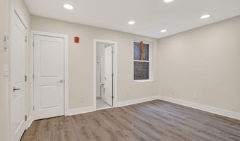 1821 T St NW, Washington, DC 20009