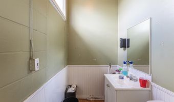 112 E Main St, Andrews, SC 29510